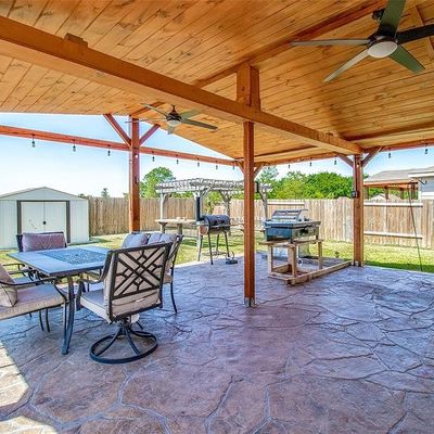 1820 Douglas St, Howe, TX 75459