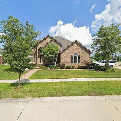 18247 Canvasback Dr, Clinton Township, MI 48038