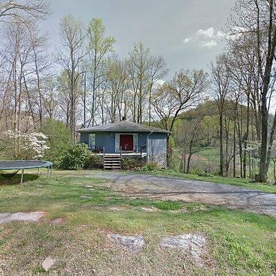 1844 Woodhaven Dr, Elizabethton, TN 37643