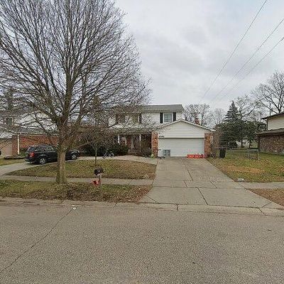 18496 Stamford St, Livonia, MI 48152