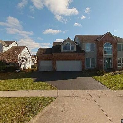 1884 Creekview Dr, Marysville, OH 43040