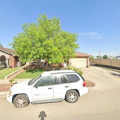 1887 Joan Francis Dr, El Paso, TX 79928