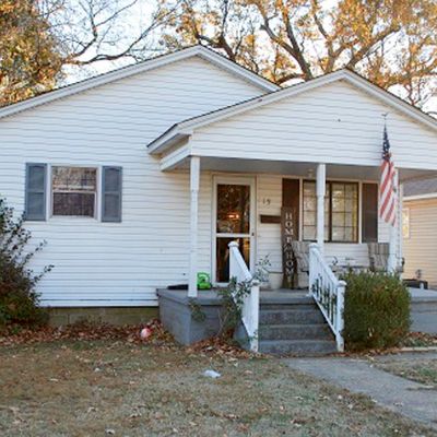 19 W Saint Francis St, Dexter, MO 63841