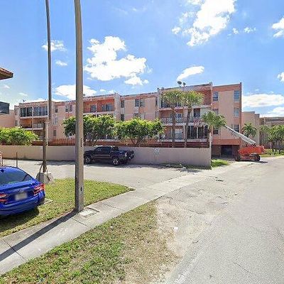 1900 W 68 Th St #B303, Hialeah, FL 33014