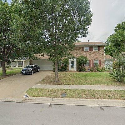 1913 Natchez Ave, Bedford, TX 76022