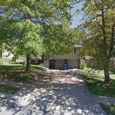 1916 Se Abbey St, Blue Springs, MO 64014