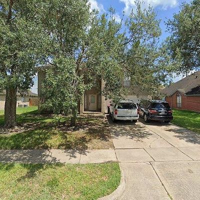 1918 N Thunderwood Cir, Fresno, TX 77545