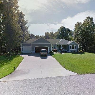 1943 Fenner Glen Dr, Muskegon, MI 49445