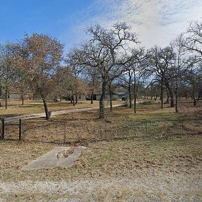 195 Home Place Dr, Adkins, TX 78101