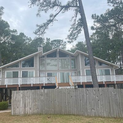 195 Tosto Rd, Beaufort, NC 28516