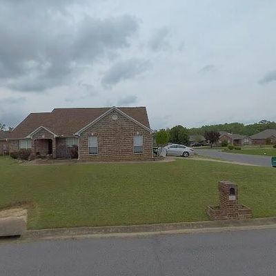 2 Eagle Point Dr, Sherwood, AR 72120