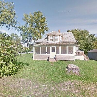 2 Merriman St, Madison, ME 04950