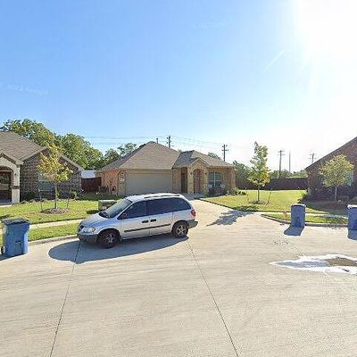 2000 Charismatic Dr, Forney, TX 75126