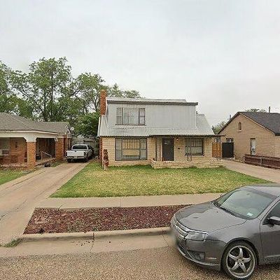 2004 17 Th St, Lubbock, TX 79401