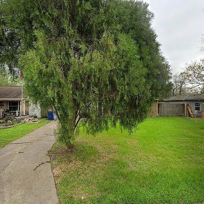 2018 15 Th Ave N, Texas City, TX 77590