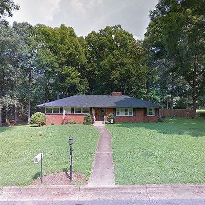 202 Forest Hill Dr, Forest City, NC 28043