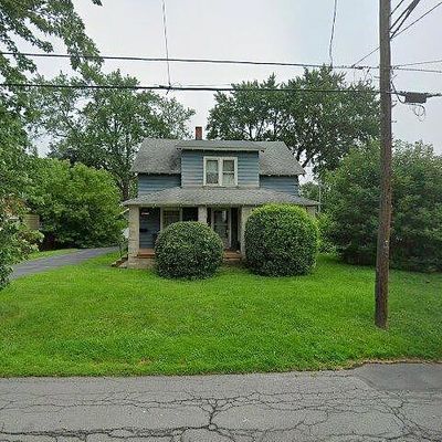 202 Ridge Ave, Liverpool, NY 13088