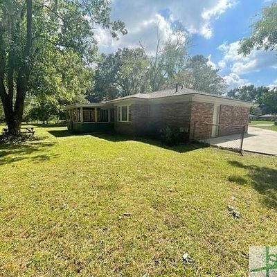 202 Sunderland Dr, Savannah, GA 31406