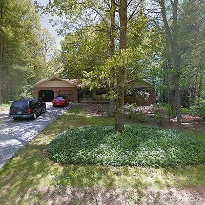 203 Fernwood Dr, Hendersonville, NC 28791