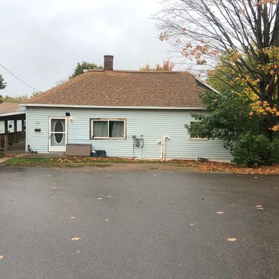 203 Marquette St, Ishpeming, MI 49849