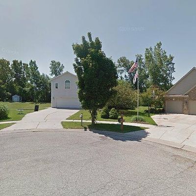 2036 Meadow Valley Ct Nw, Grand Rapids, MI 49504