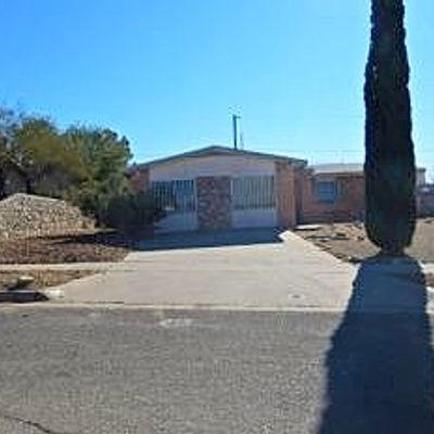 204 Vaudeville Dr, El Paso, TX 79912