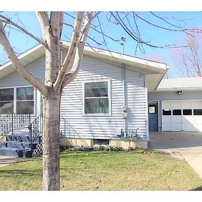 205 3 Rd St Se, Melrose, MN 56352