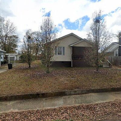 205 Whitney St, Slater, SC 29683