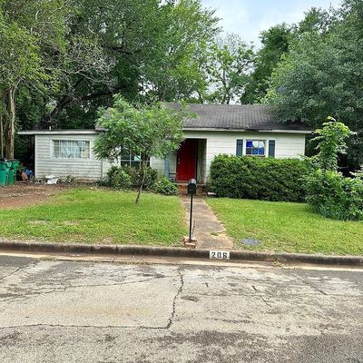 206 E Angelina St, Palestine, TX 75801