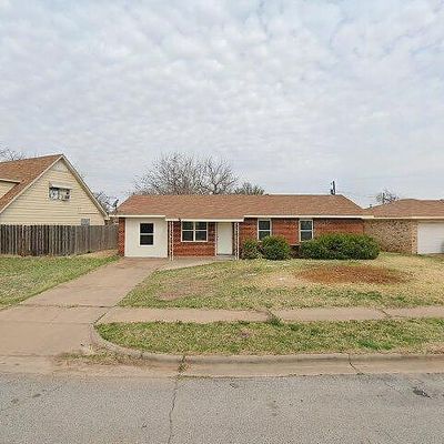 206 Glasgow Dr, Wichita Falls, TX 76302