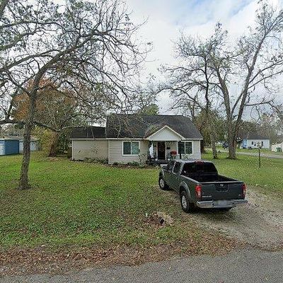 207 Avenue A, Sweeny, TX 77480