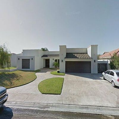 207 Crater Lake Dr, Laredo, TX 78041