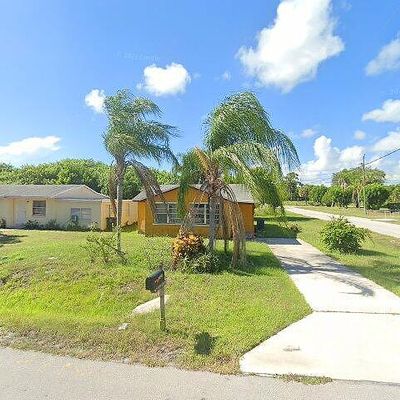 1611 Valencia Ave, Fort Pierce, FL 34946