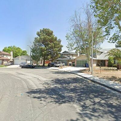 1644 Bluebell St, Lancaster, CA 93535