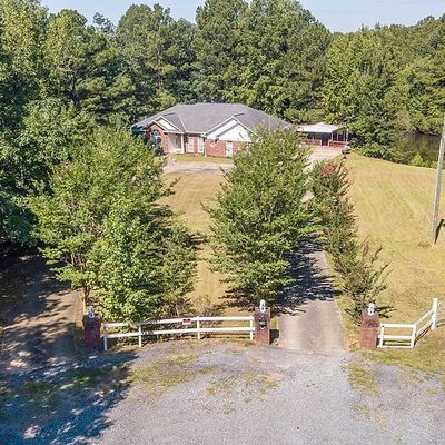 165 Rock Falls Ln, Box Springs, GA 31801