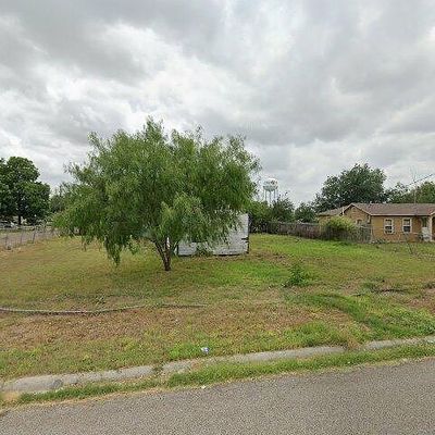 166 E Wells St, Edinburg, TX 78541