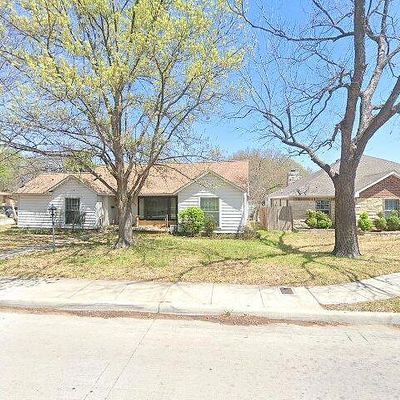 1666 Eagle Dr, Fort Worth, TX 76111