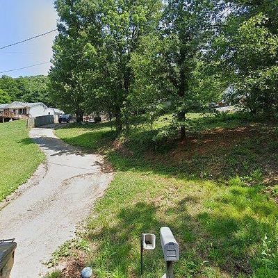 1670 Read Mountain Rd, Roanoke, VA 24019