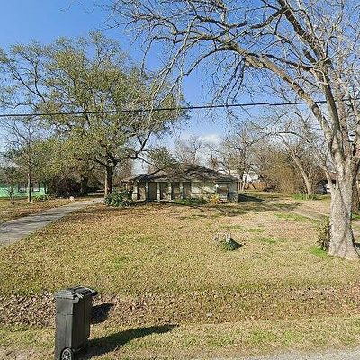 16943 Avenue B, Channelview, TX 77530