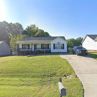 17 Grace Dr, Thomasville, NC 27360