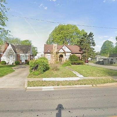 1747 S Fremont Ave, Springfield, MO 65804