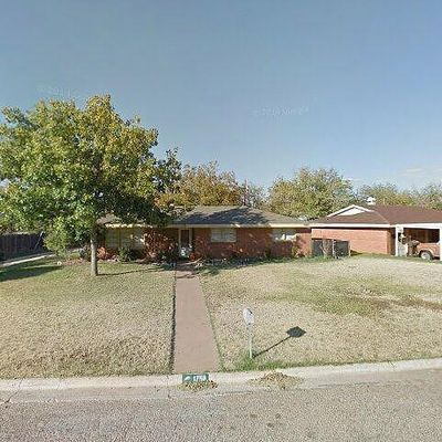1758 Wychwood Dr, Abilene, TX 79605