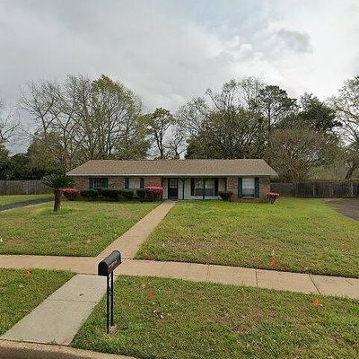 2263 Christopher Dr E, Mobile, AL 36609