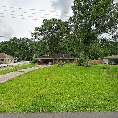 2262 S Magnolia Dr, Baker, LA 70714