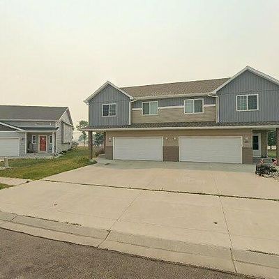 2265 35 Th Street Cir S, Moorhead, MN 56560