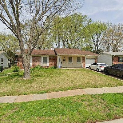 2265 Cottontail Dr, Florissant, MO 63033