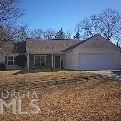 227 Creekdale Dr, Commerce, GA 30529