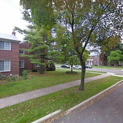 22952 Allen Rd, Saint Clair Shores, MI 48080