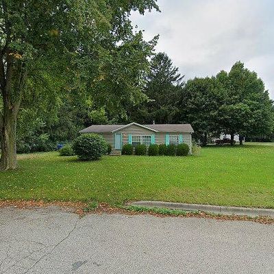 2320 Stratton Rd, Benton Harbor, MI 49022