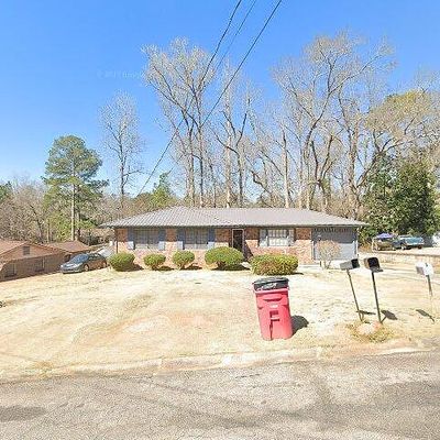 2322 Mafiel Dr, Macon, GA 31211